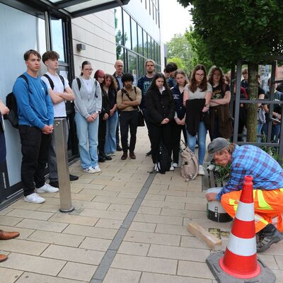 Verlegung Stolpersteine Ostanlage 45