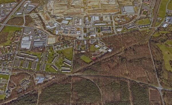Luftbild R�dgener Stra�e - Wohnnd Gewerbegebiet "Am alten Flughafen" -  Gr�nfl�che rund um Krebsbachpark