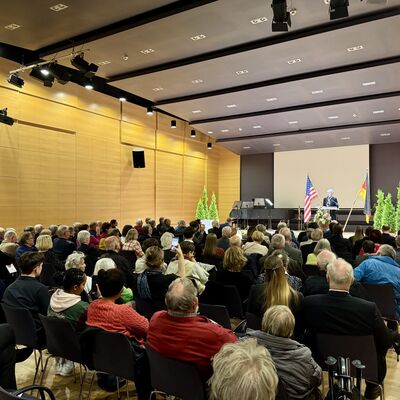 Gedenkveranstaltung zum 80. Jahrestag der Befreiung Gie&szlig;ens von den Nationalsozialisten im Hermann Levi Saal
