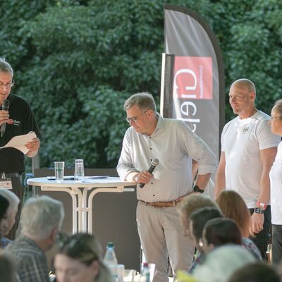 Sportlerehrung 2025 - Drachenbootsportler Stracke und Walther