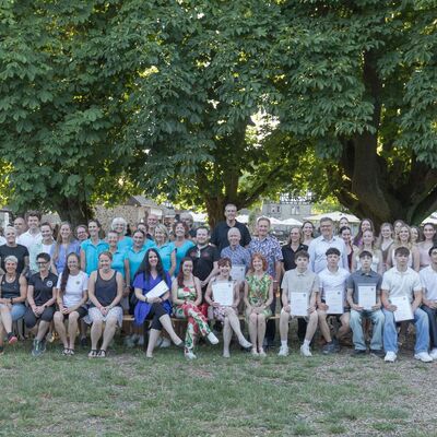 Sportlerehrung 2025 - Gruppenfoto mit allen Beteiligten
