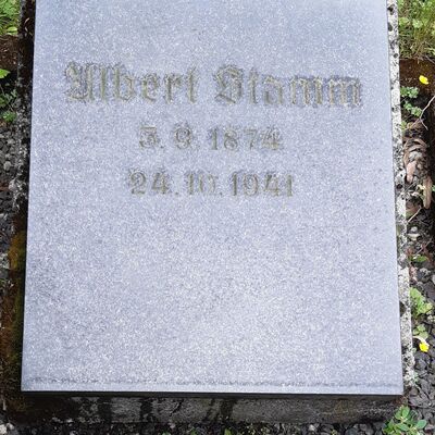 Grabstein Albert Stamm