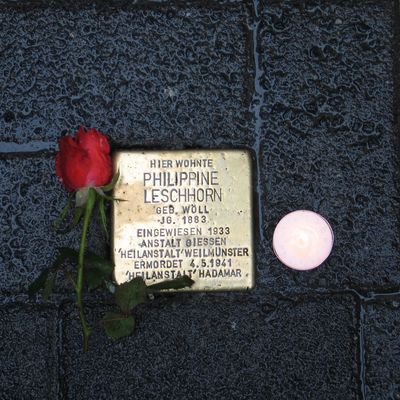 Walltorstra�e 10 - Stolpersteinverlegung
