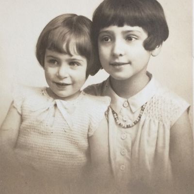 Nordanlage 49  - Hannelore und Margot Adler
