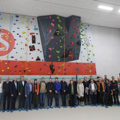 Viele Kpfe und Hnde haben dafr gesorgt, dass nun viele Schulkinder und Sportvereine eine neue Sttte fr Spa und Bewegung haben.