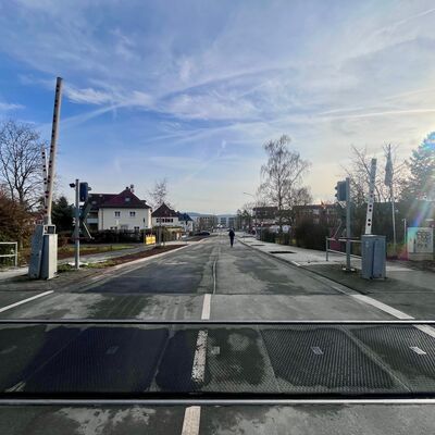 Freie Fahrt und gleichzeitig mehr Sicherheit f�r Fu�g�ngerinnen und Fu�g�nger.