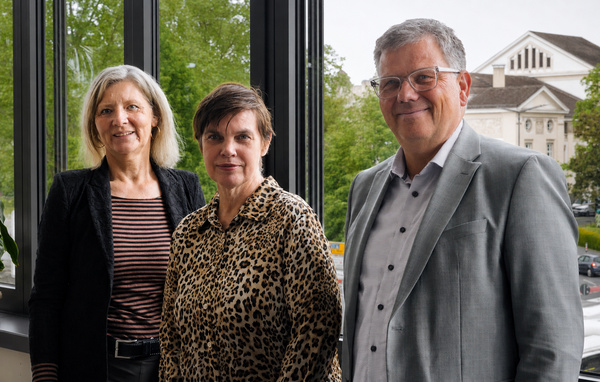 Pressekonferenz Vertragsverl&auml;ngerung Simone Sterr