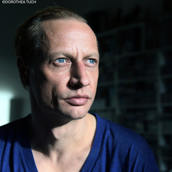 Portraitfoto Victor Schef�