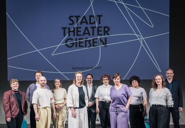 Foto der Pressekonferenz zur Spielzeit 26/27 am Stadttheater