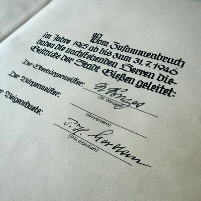 Goldenes Buch - Eintrag Oberb&uuml;rgermeister Dr. D&ouml;nges