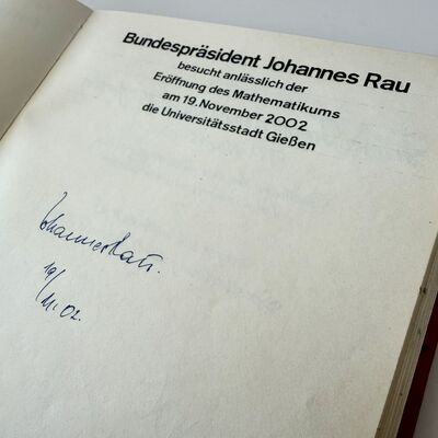 Goldenes Buch - Eintrag Johannes Rau