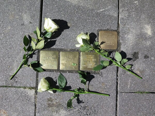 Stolpersteine Neustadt 7