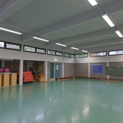 Gymnastikraum Aliceschule Innenansicht diagonale &Uuml;bersicht 2_2020