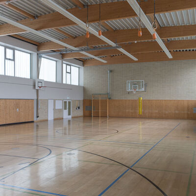 TH Friedrich-Ebert-Schule Innenansicht diagonale &Uuml;bersicht 2_2012