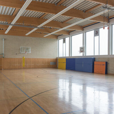 TH Friedrich-Ebert-Schule Innenansicht diagonale &Uuml;bersicht_2012