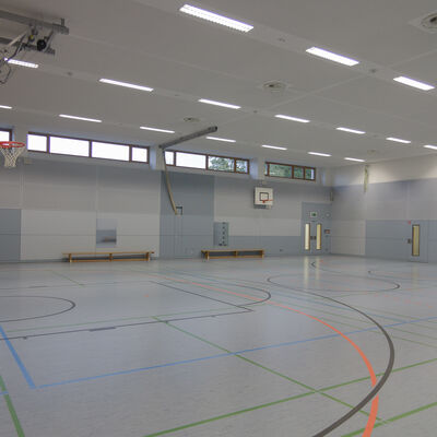 Turnhalle Helmut-von-Bracken-Schule Innenansicht diagonale &Uuml;bersicht_2_2020