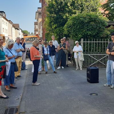 Stolpersteinverlegung Bertha Strau�