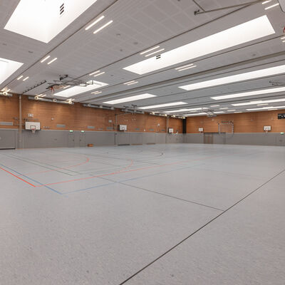 Sporthalle Theodor-Litt-Schule diagonale Ansicht innen 2 2026