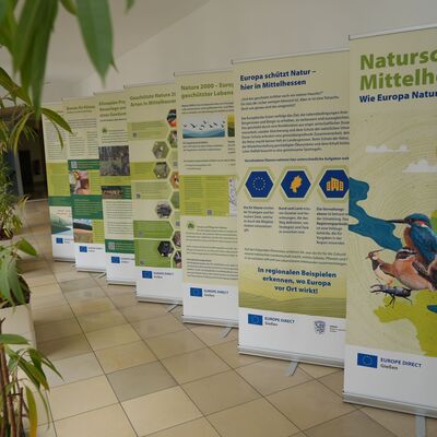 Plakate der Ausstellung "Europa sch&uuml;tzt Natur - hier in Mittelhessen&laquo;