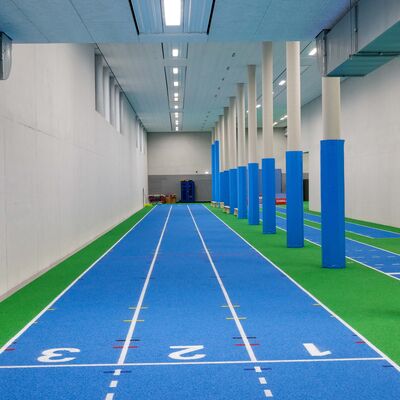Sporthalle Liebigschule Laufbahn 2025