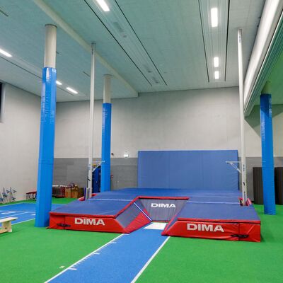 Sporthalle Liebigschule Stabhochsprunganlage 2025