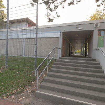 Turnhalle Sandfeldschule Eingangsbereich 2026