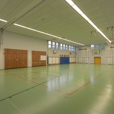 Turnhalle Georg-B&uuml;chner-Schule - diagonale Ansicht 2026