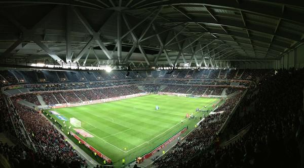 Fu&szlig;ballstadion