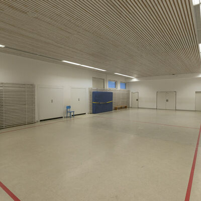 Turnhalle 2 Gymnastikraum Ricarda-Huch-Schule diagonale Ansicht 2026