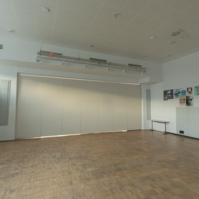 Turnhalle Landgraf-Ludwigs-Gymnasium B&uuml;hne 2 2026