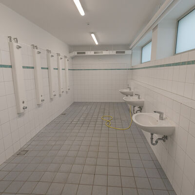 Turnhalle Landgraf-Ludwigs-Gymnasium Duschen 2026