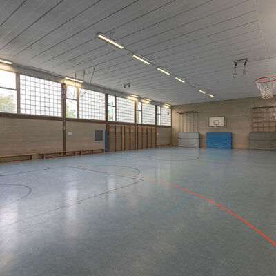 Turnhalle Ludwig-Uhland-Schule diagonale Ansicht 2026