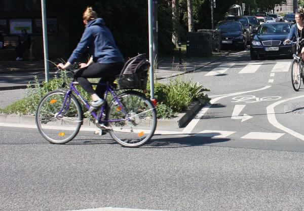 Fahrradfahrerin in Gie�en