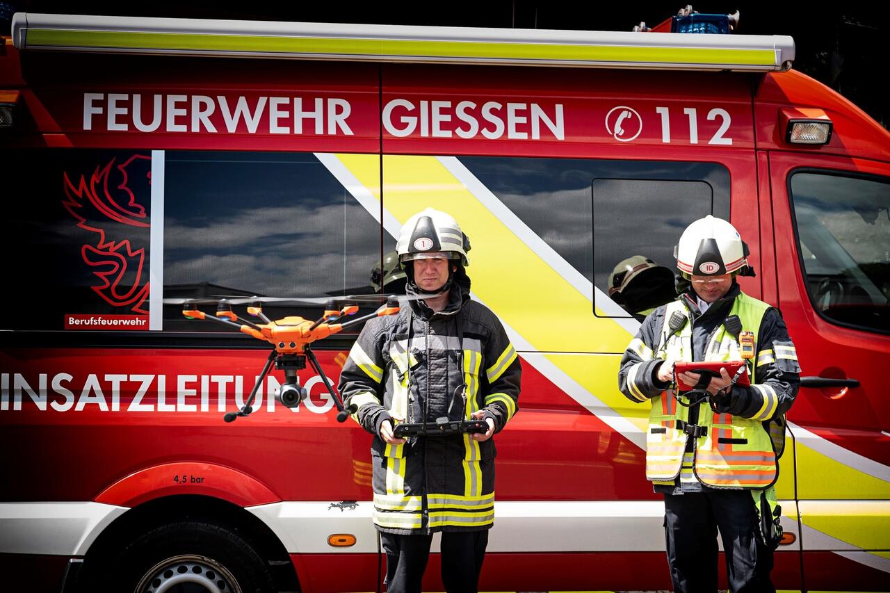 Feuerwehr Gießen mit Drohne