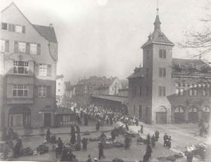 Marktlaubenstraße mit neuem Feuerwehr-Turmhaus um 1895