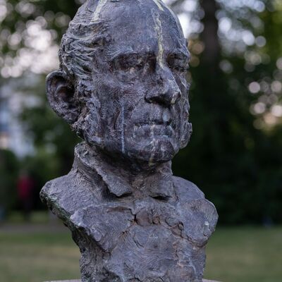 Hugo von Ritgen - Gie&szlig;ener K&ouml;pfe