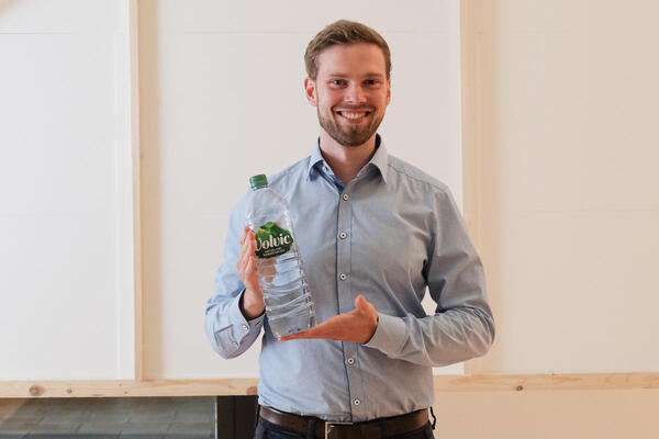 Nils Seipel, Flux-Stadtimpulse - Volvic Wasserflasche