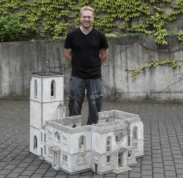 Swen Richert - Modell der Gie�ener Stadtkirche im kriegszerst�rten Zustand