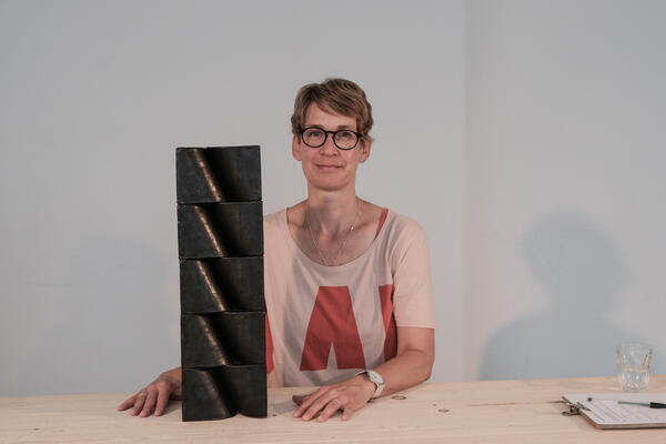 Ingke G�nther - Vase von Elisabeth K�hncke