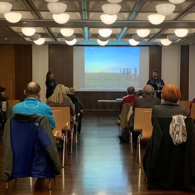 Vortrag im Netanya-Saal, Altes Schloss