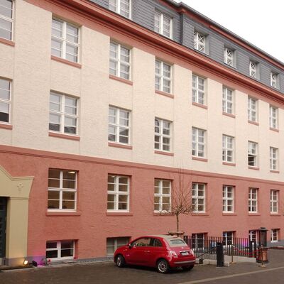 Sanierte Fassade des alten Telegraphenamts