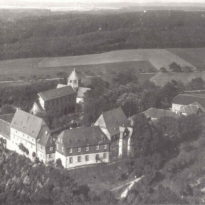 Luftaufnahme Kloster Schiffenberg um 1930 Instagram