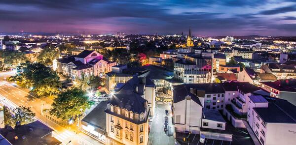Panorama Gie�en bei Nacht