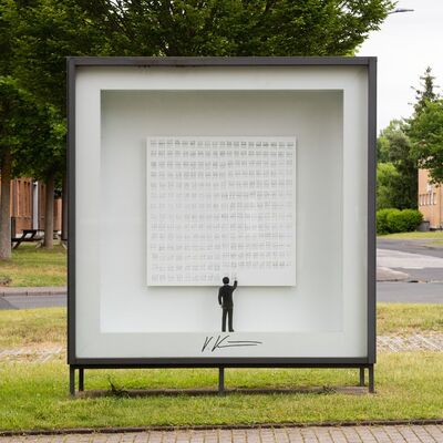 Kunst im Kasten - zweiseitige Vitrine