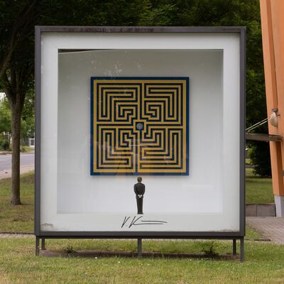 Kunst im Kasten - zweiseitige Vitrine