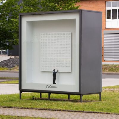 Kunst im Kasten - zweiseitige Vitrine