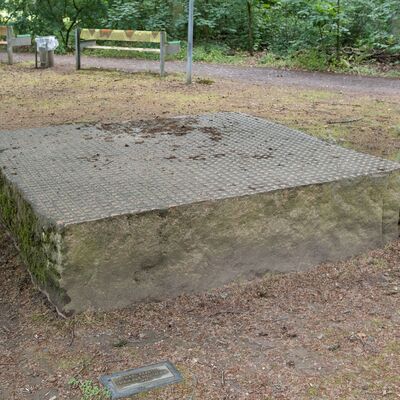 Gie&szlig;ener Kunstweg - Stein zur Meditation