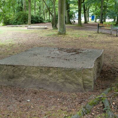 Gie&szlig;ener Kunstweg - Stein zur Meditation