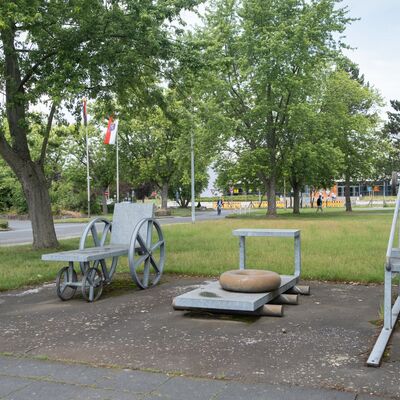 Gie&szlig;ener Kunstweg - Wagengruppe