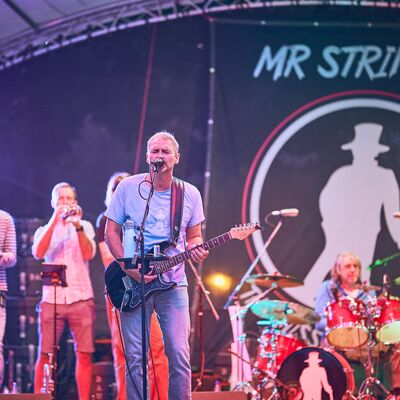 Mr Stringer & The Miss Marple Horns